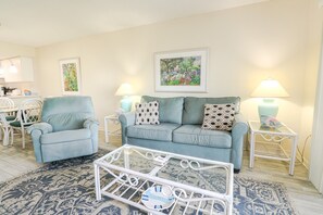 TV - Ocean Village Club Condo L16 (St. Augustine)