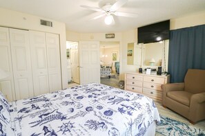 2 bedrooms, iron/ironing board, free WiFi, bed sheets - Ocean Village Club Condo L16 (St. Augustine)