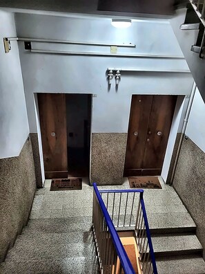 Interior - Queen Home Maggiore - One Bedroom Apartment, Sleeps 5 (Bologna)