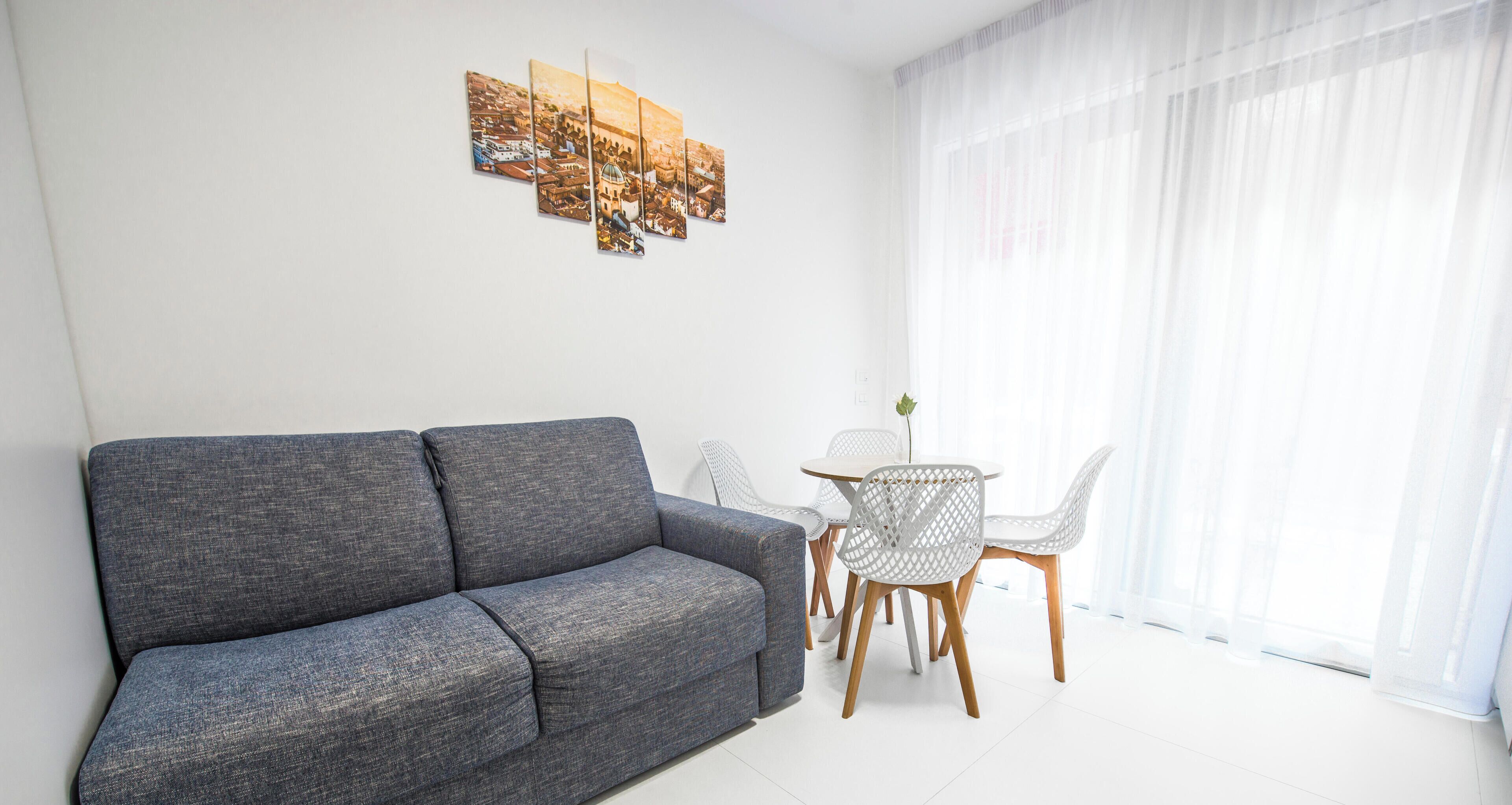 Televisor intel·ligent i estèreo 