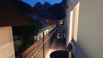 Premium Apartment, 2 Bedrooms, Balcony, Mountain View | Terrace/patio