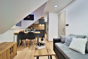 Apartamento, Se admiten mascotas, vistas a la montaña | Zona de estar