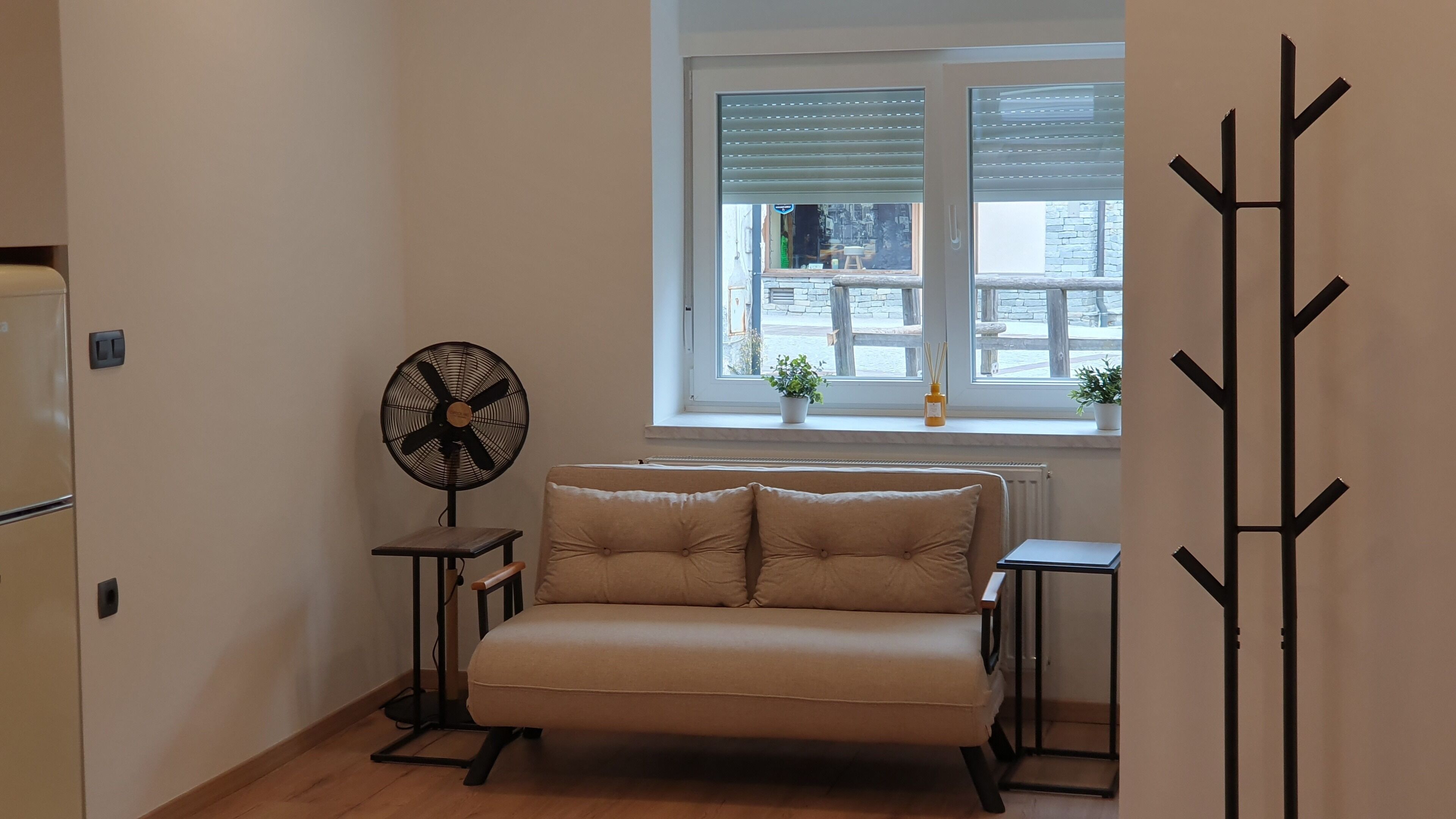 Premium appartement, 2 slaapkamers, balkon, uitzicht op bergen | Woonruimte