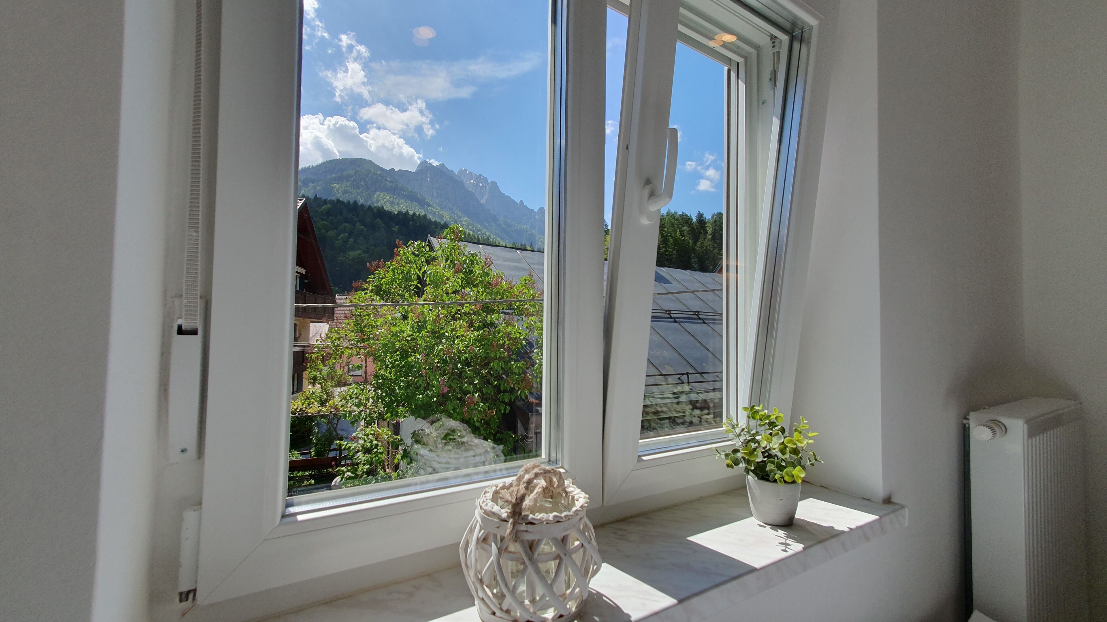 Premium Apartment, 2 Bedrooms, Balcony, Mountain View | Interior