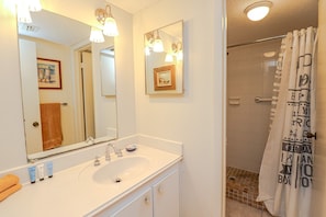 Shower, hair dryer, towels - SABTC 113-Ground Floor Two Bedroom Condo in Oceanfront Building (St. Augustine)