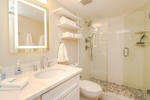 Shower, hair dryer, towels - SABTC 214-Beautiful, Updated 3 Bedroom Condo With Pool View! (St. Augustine)