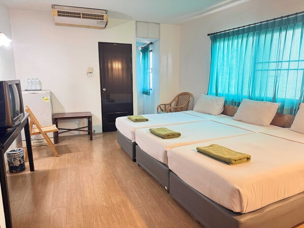 Standard Double Room - OYO 75617 Thaworn Hotel (Chang Wat Chiang Mai)