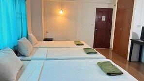 Standard Double Room - OYO 75617 Thaworn Hotel (Chang Wat Chiang Mai)