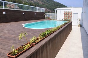 Pool - Flat on Itacoatiara beach (Niterói)