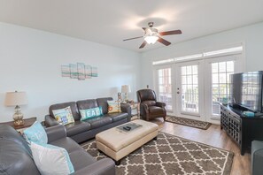 TV - Seaside at Anastasia C203- Walk to Beach, Pool, Free Wifi, Waterviews! (St. Augustine)