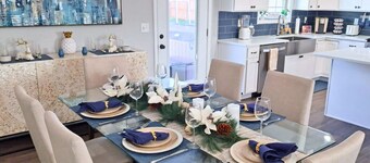 Relaxing 3BR Getaway Near I-75 w/ Hot Tub & Cozy Outdoor Seating