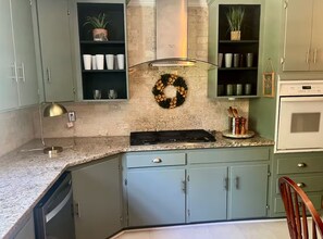 Microones, forn, placa de cuina i rentaplats