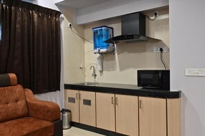 Apartamento familiar, vistas a la ciudad | Interior