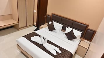 Soundproofing, free WiFi