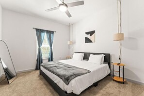 Apartment, 1 King Bed with Sofa bed, Non Smoking, Kitchen | Free WiFi -  Adeline Apartments 15m to Parks, Pet Friendly, Free Parking by Heavenly Homes (Kissimmee)