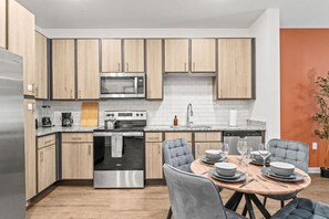 Fridge, microwave, oven, stovetop -  Adeline Apartments 15m to Parks, Pet Friendly, Free Parking by Heavenly Homes (Kissimmee)