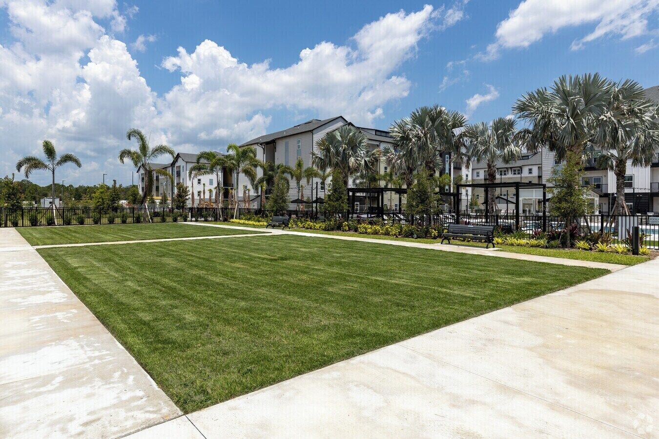 Apartment, 1 King Bed with Sofa bed, Non Smoking, Kitchen | Park view