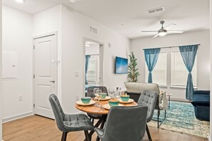 Dining -  Adeline Apartments 15m to Parks, Pet Friendly, Free Parking by Heavenly Homes (Kissimmee)