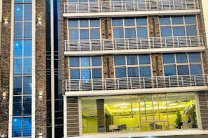 Unclassified image, 2 of 3, button - Leading Continental Hotel (Muzaffarabad)