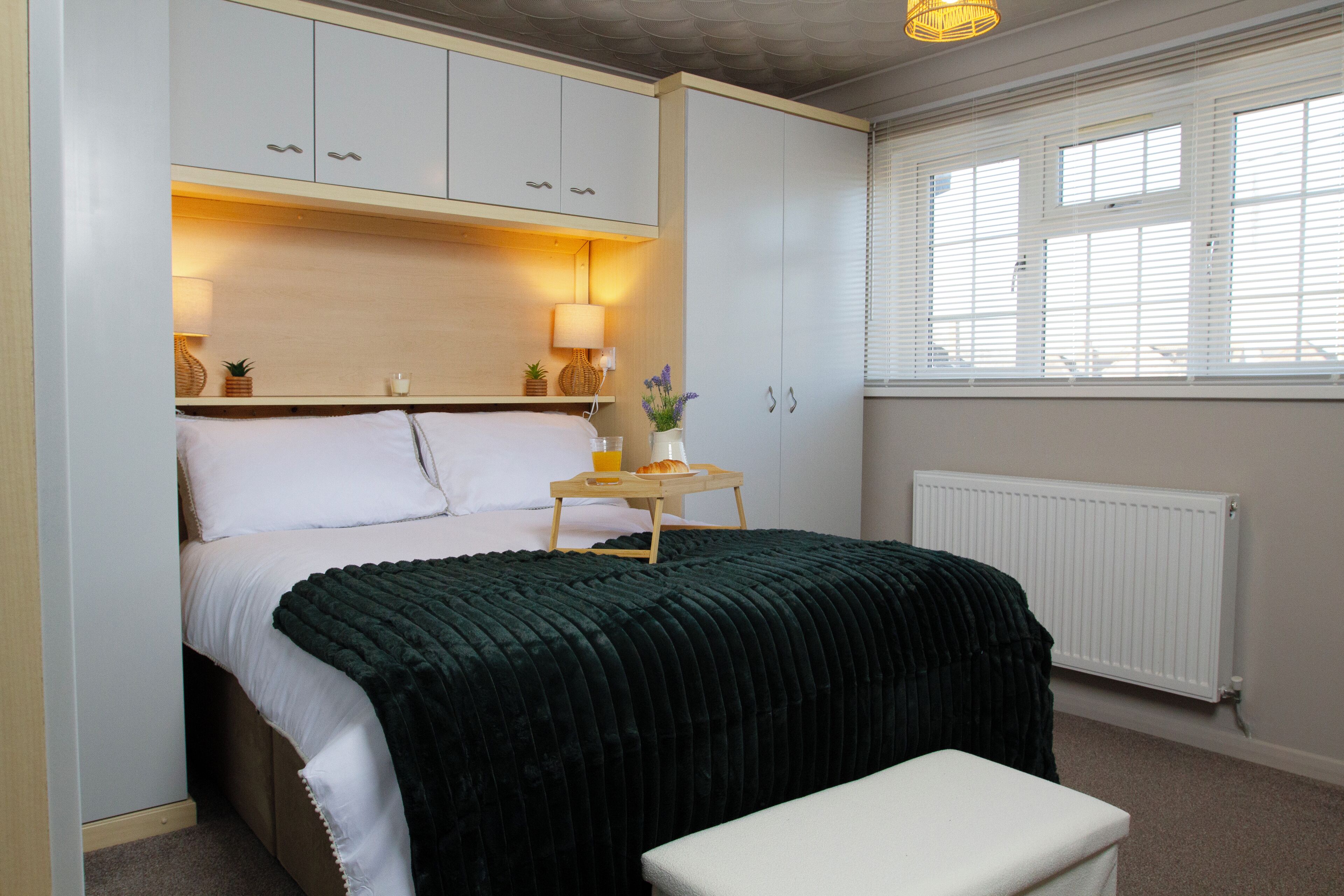 5 slaapkamers, een strijkplank/strijkijzer, wifi, beddengoed