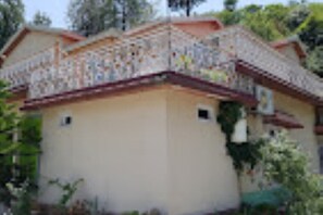 Unclassified image, 2 of 3, button - Heaven In Hills Guest House (Muzaffarabad)