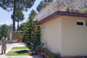 Unclassified image, 3 of 3, button - Heaven In Hills Guest House (Muzaffarabad)