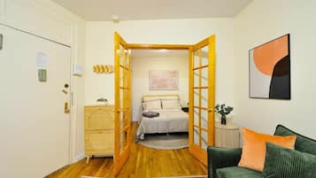 1 bedroom, WiFi, bed sheets