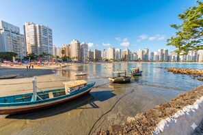 On the beach - Apto no Guaruja com Piscina e Vista para o Mar (Guaruja)