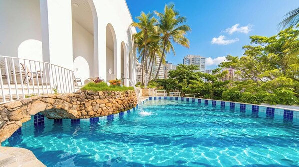 Pool - Apto no Guaruja com Piscina e Vista para o Mar (Guaruja)