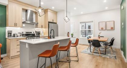 Three Sisters Villas | 9BD 6BA | 7 mins DT |20 ppl