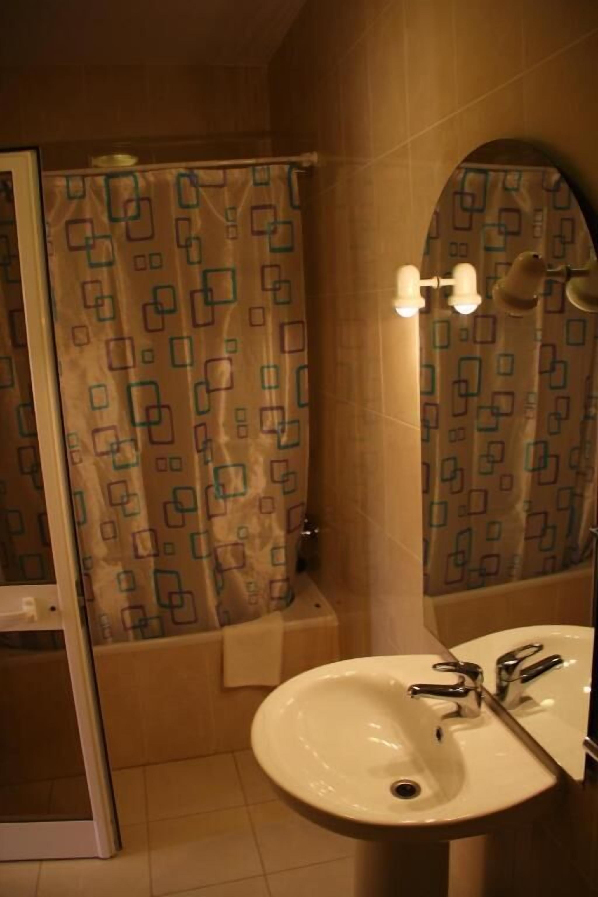 Towels, soap, shampoo, toilet paper