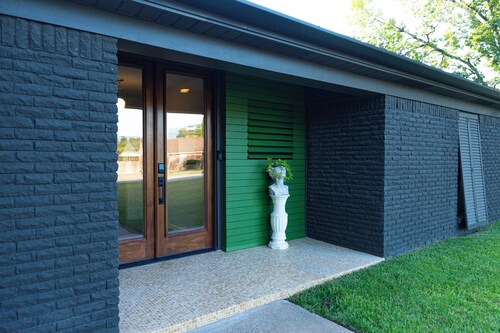 Aggieland: Bar Lounge+Fire Pit+Backyard Haven