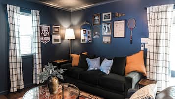 Téléviseur connecté, foyer, chaîne audio