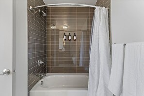 Hair dryer - 2BR Downtown Retreat • Steps from the Park (Dallas)