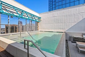 Pool - 2BR Downtown Retreat • Steps from the Park (Dallas)