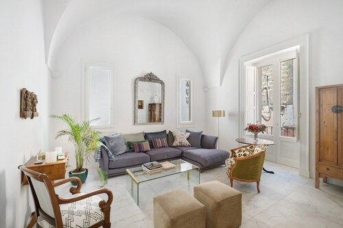 Holiday Home 'Nardo - Piano Nobile' with Private Terrace, Wi-Fi and Air Conditioning