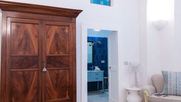 Dusche, Haartrockner, HandtĂŒcher