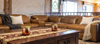 Perfect Family Getaway! 4BR/4BA Home w/ Private Pool