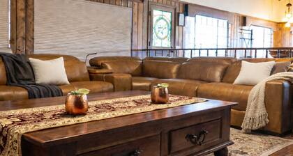 Perfect Family Getaway! 4BR/4BA Home w/ Private Pool