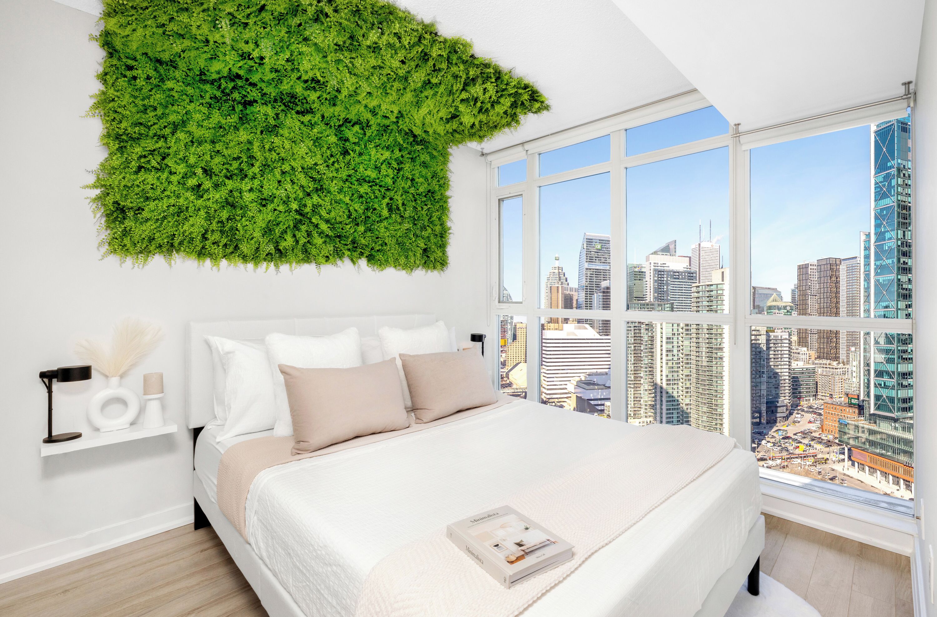 Deluxe-Suite, 1 Queen-Bett, Balkon, Stadtblick | Verdunkelungsvorhänge, schallisolierte Zimmer, Bügeleisen/Bügelbrett