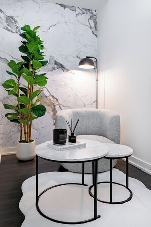 Signature Suite, 1 Queen Bed, Balcony, Lake View | Blackout drapes, soundproofing, iron/ironing board, free WiFi - The York Collective (Toronto)