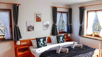 Fer et planche Ă repasser, Wi-Fi, draps fournis