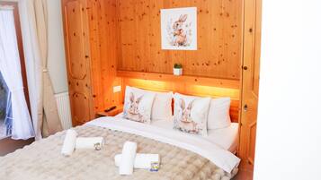 Fer et planche Ă repasser, Wi-Fi, draps fournis