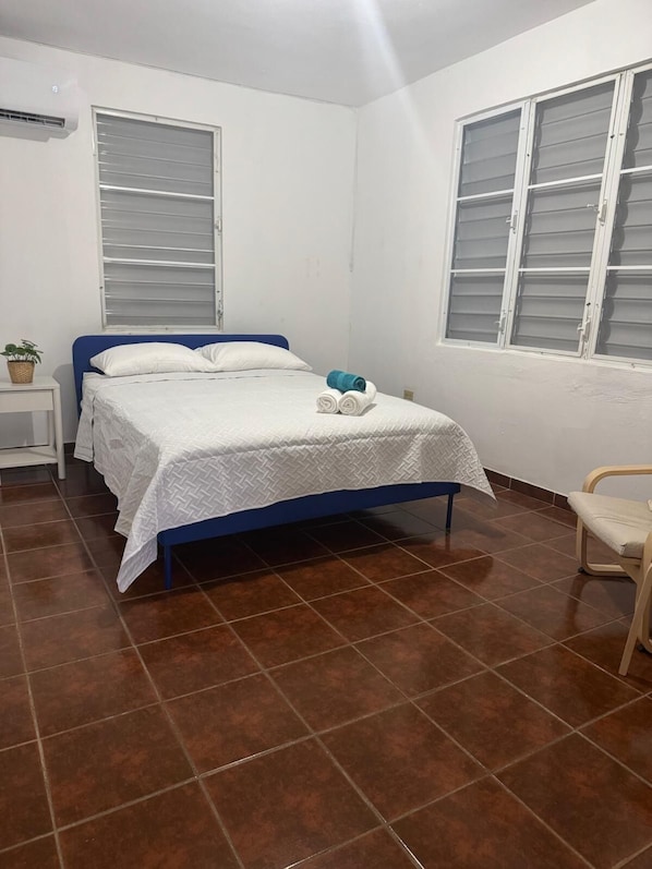 3 bedrooms, iron/ironing board, free WiFi, bed sheets - Casa Aurora - Family 3BR Near Ferry / AC, WiFi & Laundry (Vieques)