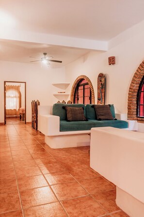 Interior - Casa Roja Lower · Pool & Patio · Local Sayulita (Sayulita)