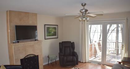 Beautiful 3-bedroom house on Maple Lake between Osakis and Long Praire.