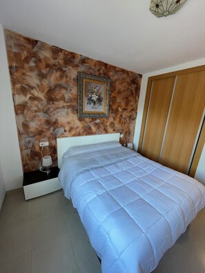 3 Schlafzimmer, Bügeleisen/Bügelbrett, WLAN, Bettwäsche