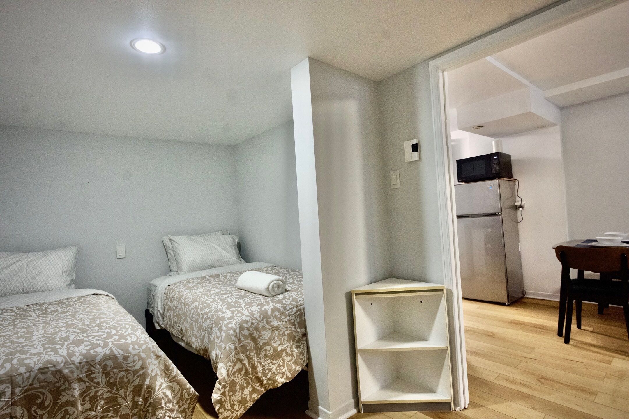 1 chambre, fer et planche à repasser, accès à Internet, literie fournie