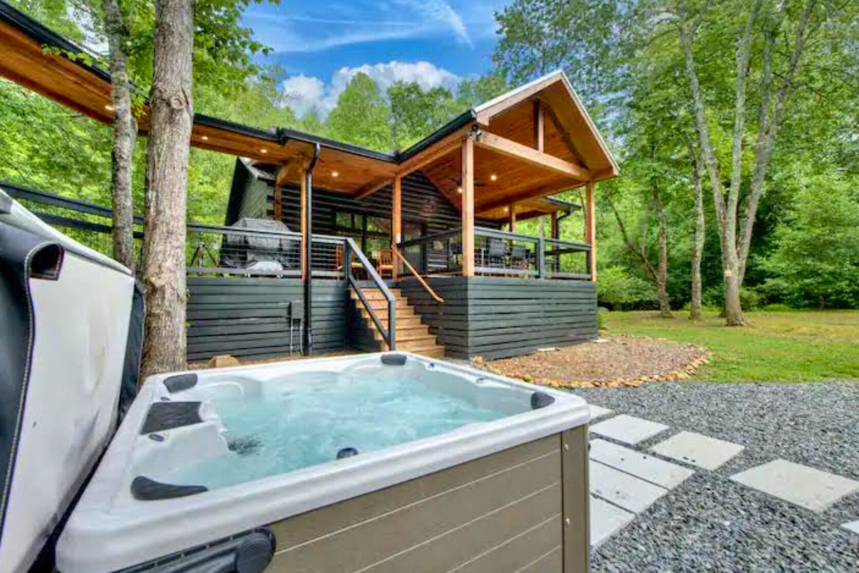 مغطس سبا خارجي