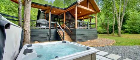 مغطس سبا خارجي